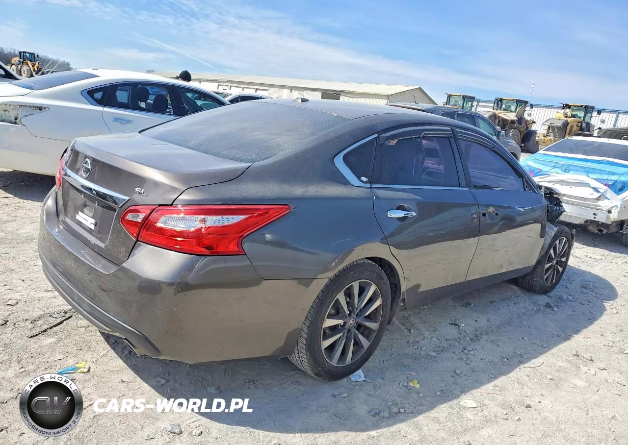 2017 Nissan Altima 2.5 VIN:1N4AL3AP8HC221144 - 3