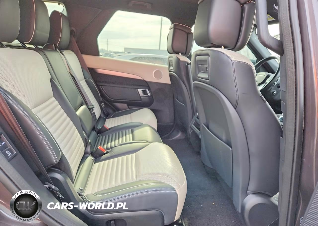 2022 Land Rover Discovery S R-Dynamic VIN:SALRT2EXXN2458584 - 11