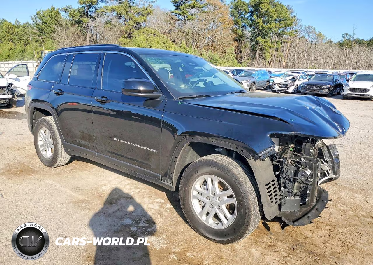 2023 Jeep Grand Cherokee Laredo VIN:1C4RJHAG4PC585835 - 4
