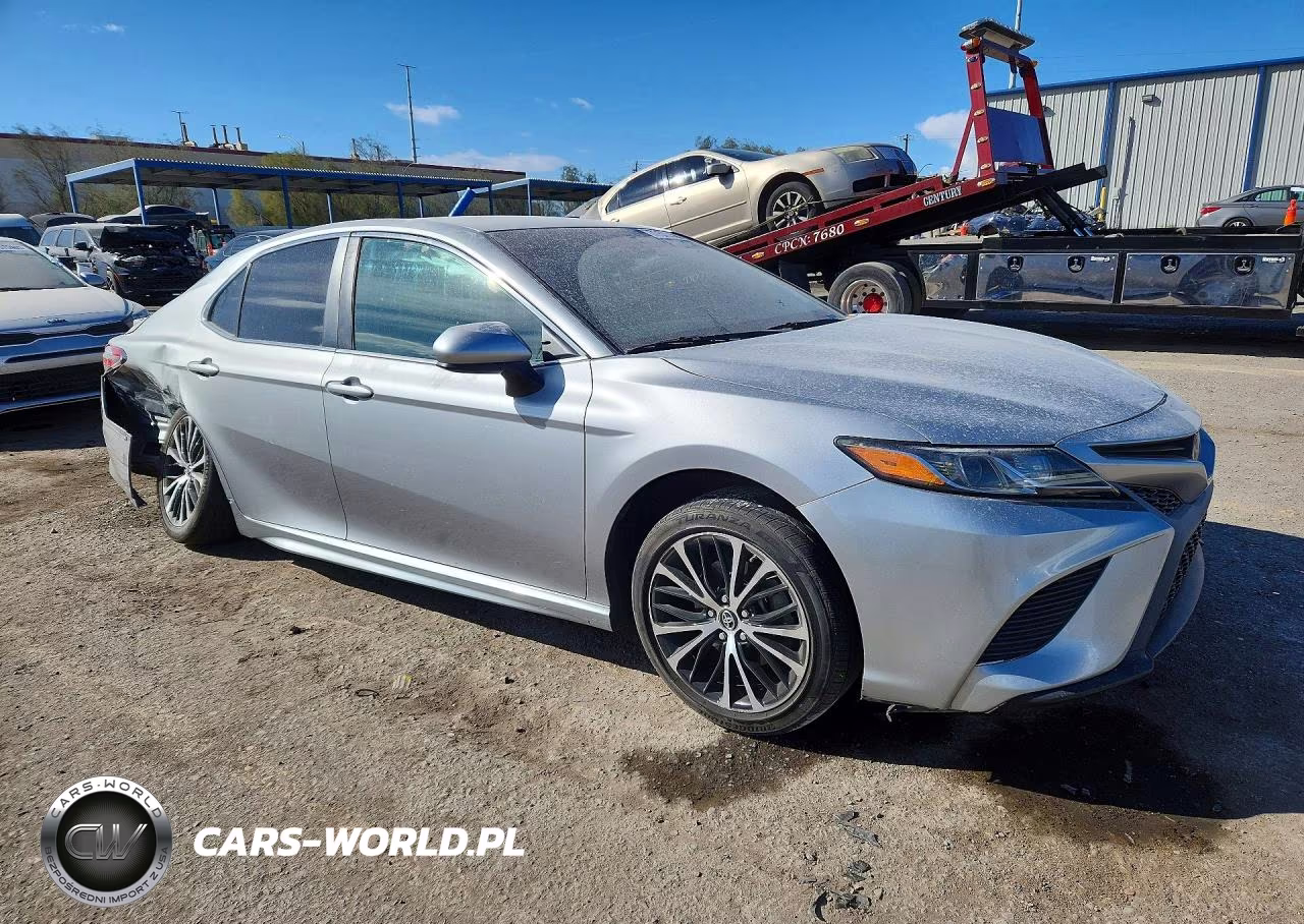 2018 Toyota Camry Se VIN:4T1B11HK2JU095975 - 4