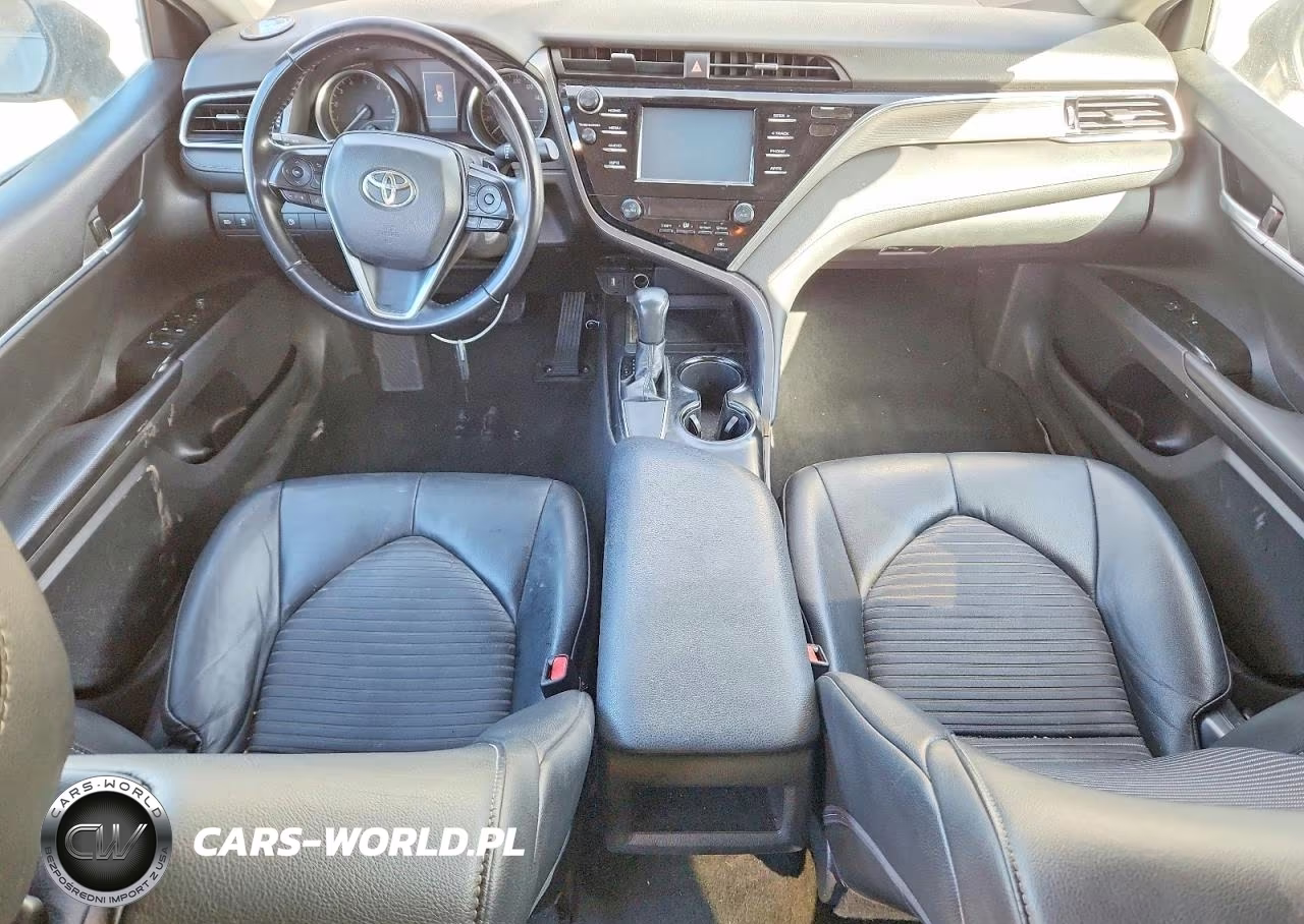 2018 Toyota Camry Se VIN:4T1B11HK2JU095975 - 8