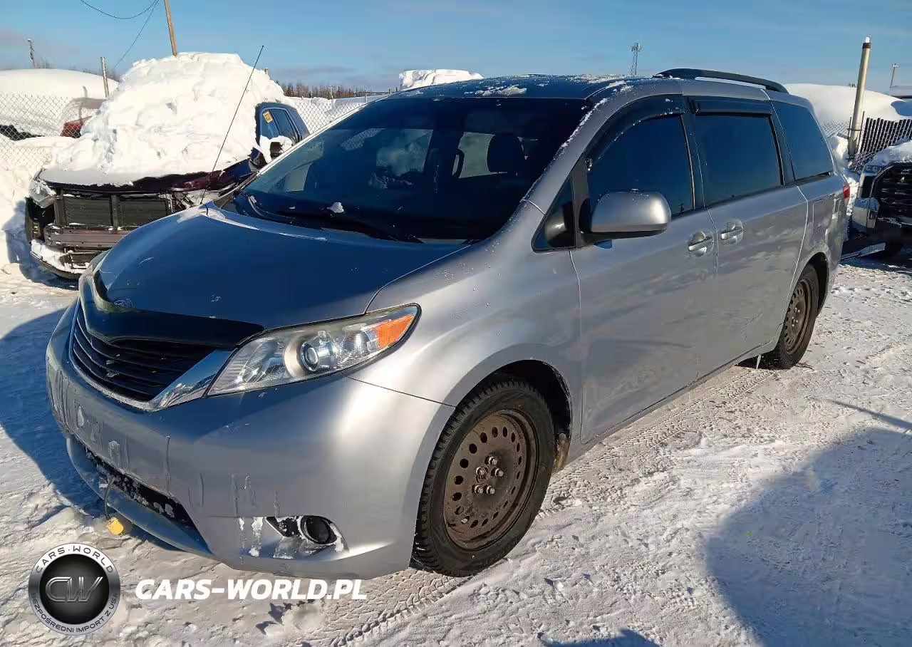 2012 Toyota Sienna Le