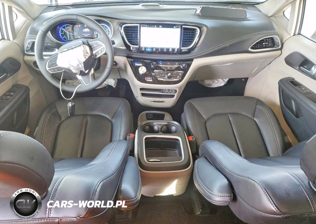 2024 Chrysler Pacifica Hybrid Select VIN:2C4RC1S77RR126924 - 8
