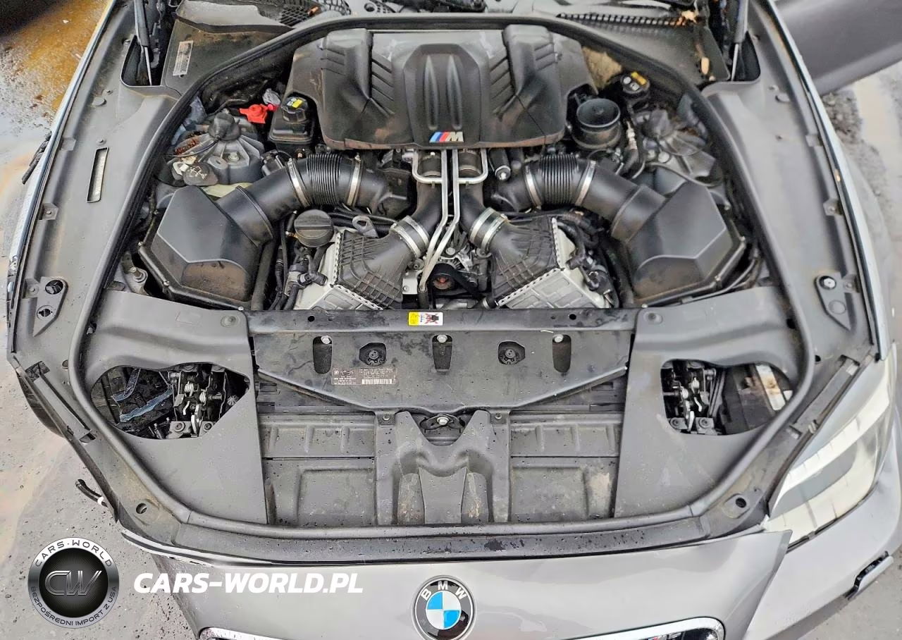 2015 BMW M6 VIN:WBSLX9C51FD160662 - 11