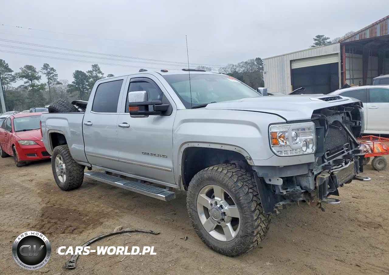 2017 GMC Sierra K2500 Denali VIN:1GT12UEY7HF236769 - 4