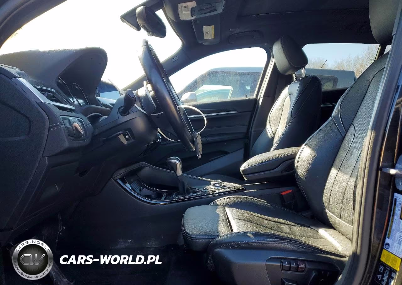 2018 BMW X2 xDrive28I VIN:WBXYJ5C3XJEF79625 - 7