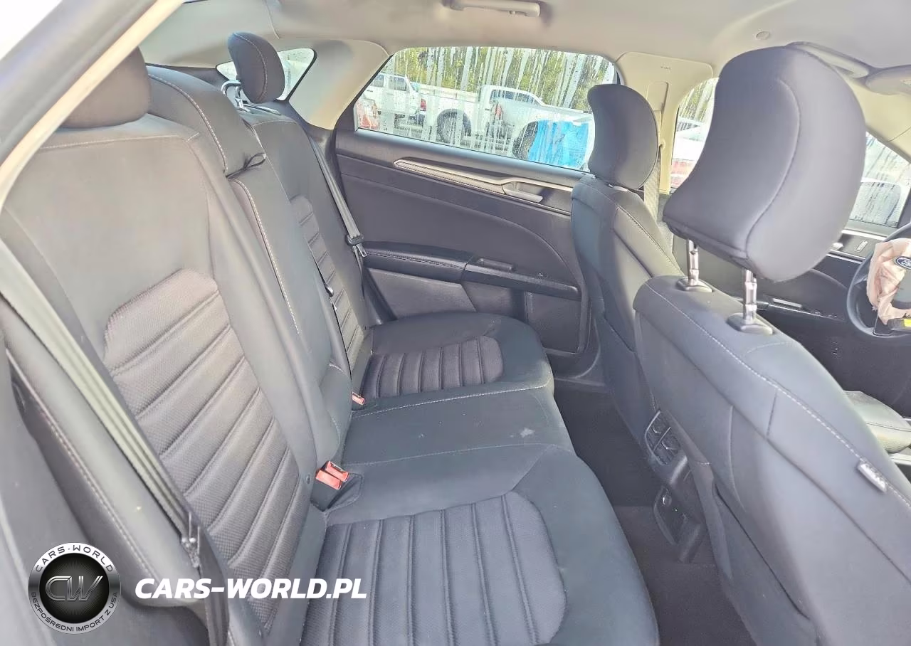 2018 Ford Fusion Se Hybrid VIN:3FA6P0LU7JR286182 - 10