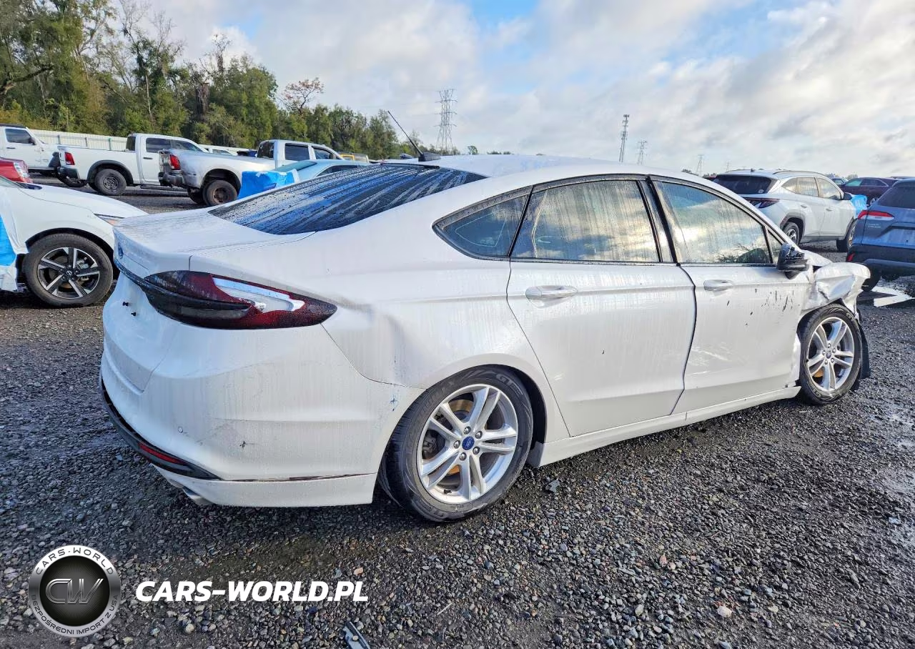 2018 Ford Fusion Se Hybrid VIN:3FA6P0LU7JR286182 - 3