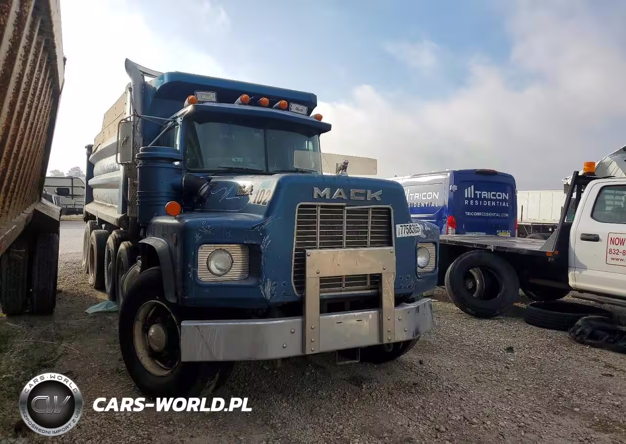 1991 Mack Rb688S Dump Truck