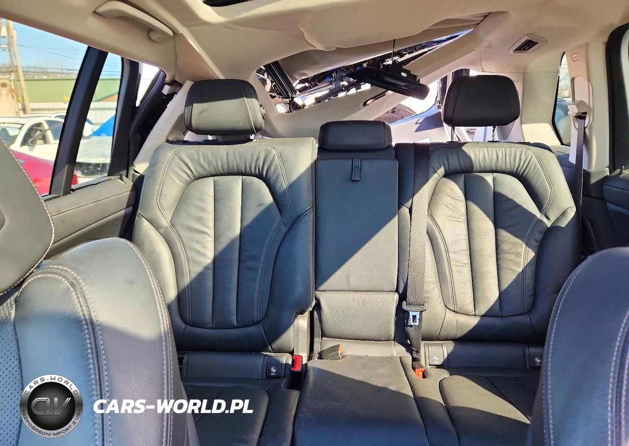 2019 BMW X7 xDrive40I VIN:5UXCW2C58KL088021 - 10