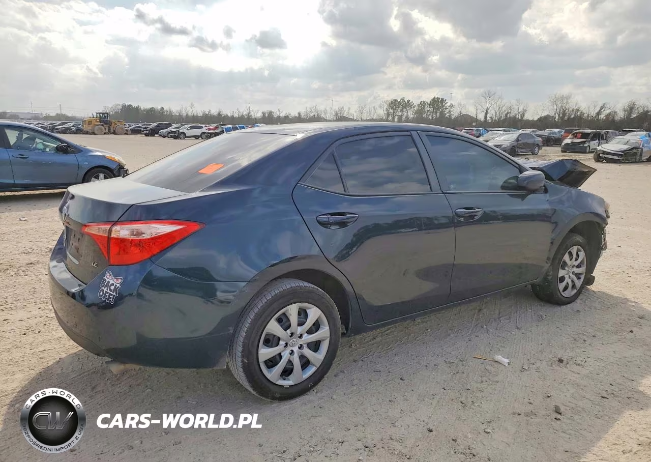 2018 Toyota Corolla L VIN:2T1BURHE1JC990701 - 3
