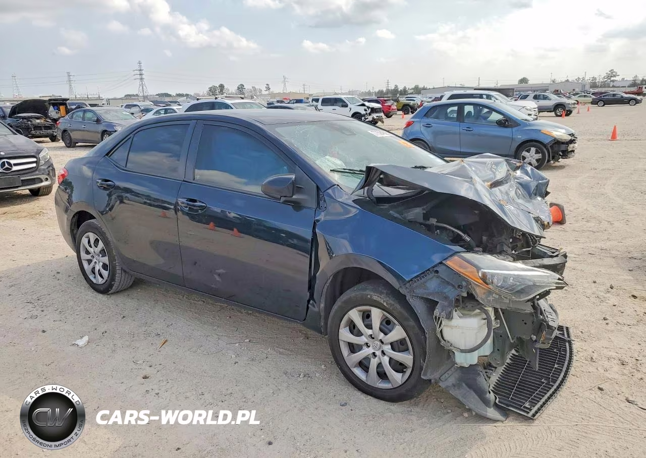 2018 Toyota Corolla L VIN:2T1BURHE1JC990701 - 4
