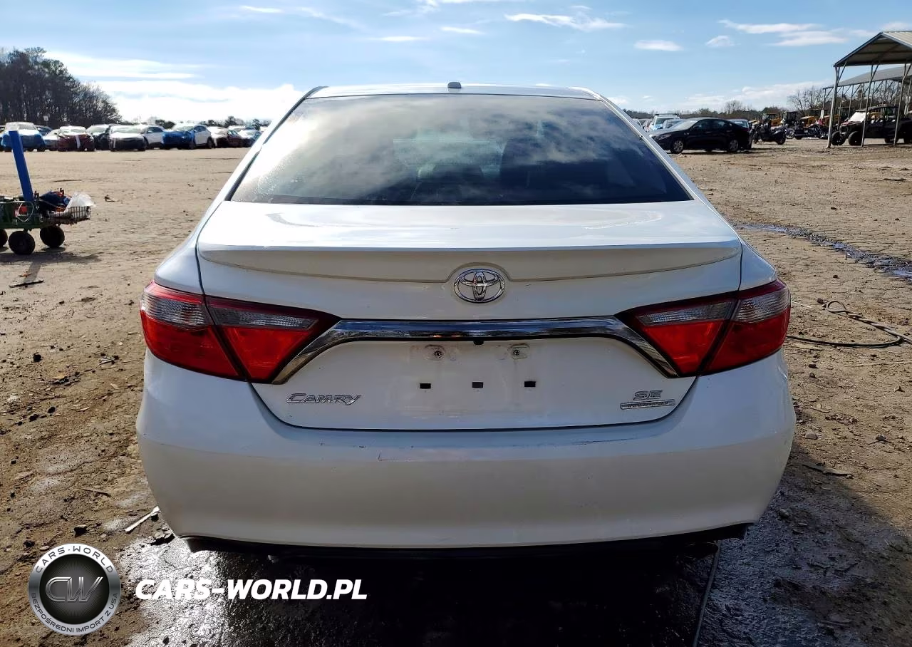 2016 Toyota Camry Le VIN:4T1BF1FK7GU159571 - 6