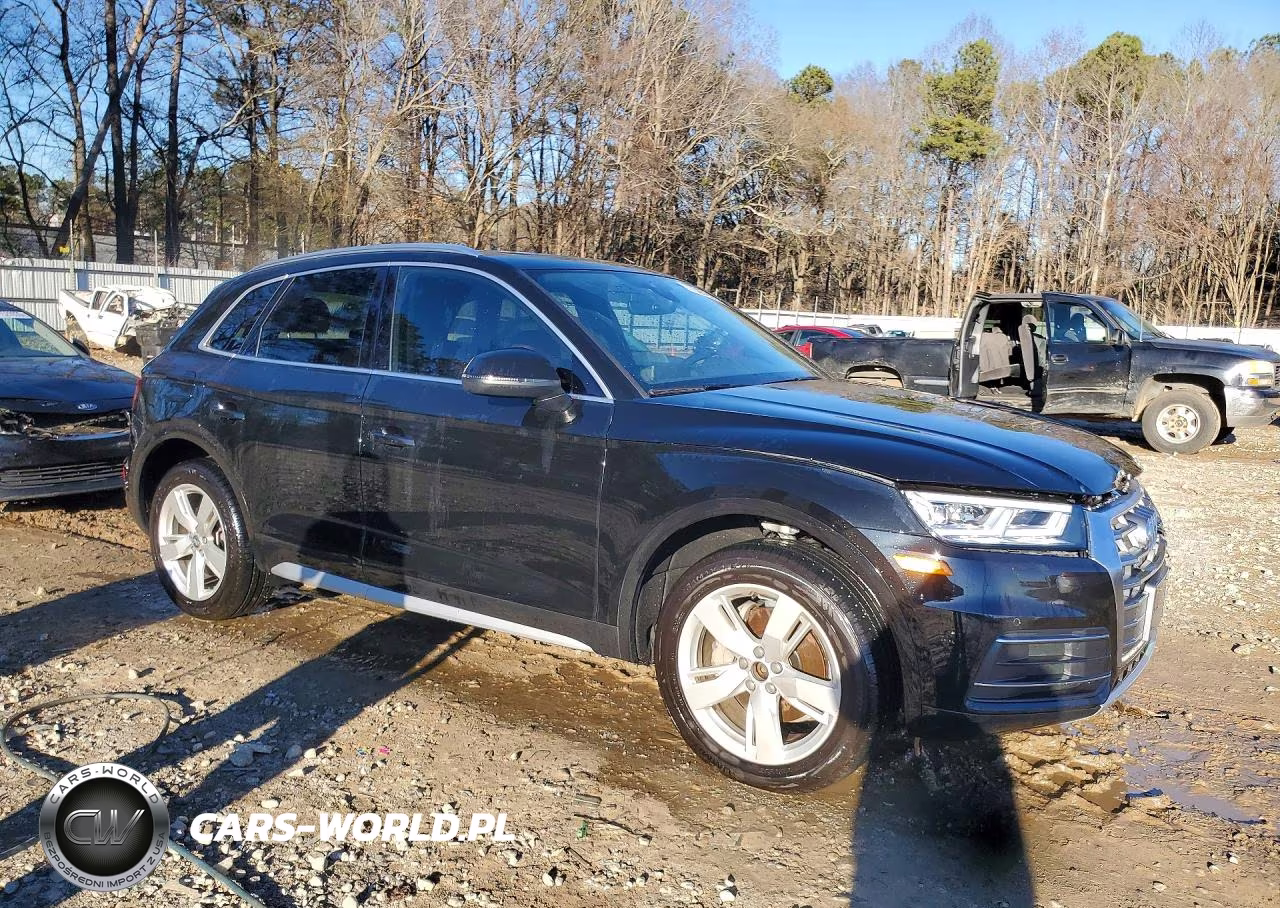 2018 Audi Q5 Premium Plus VIN:WA1BNAFY4J2085745 - 4