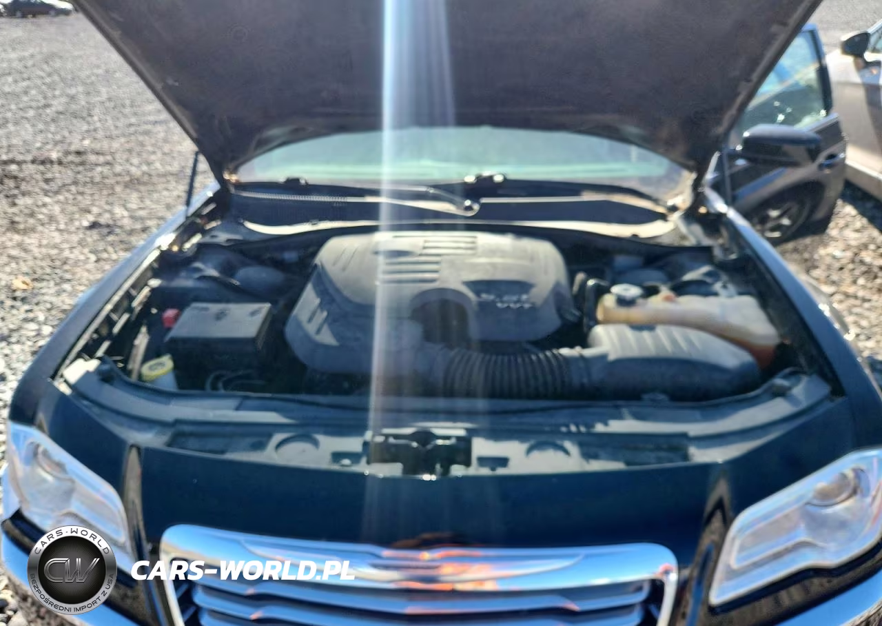 2014 Chrysler 300 VIN:2C3CCAAG8EH182835 - 11