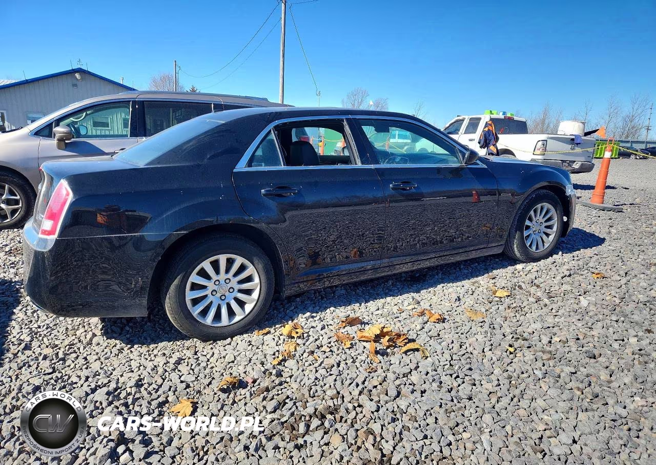 2014 Chrysler 300 VIN:2C3CCAAG8EH182835 - 3