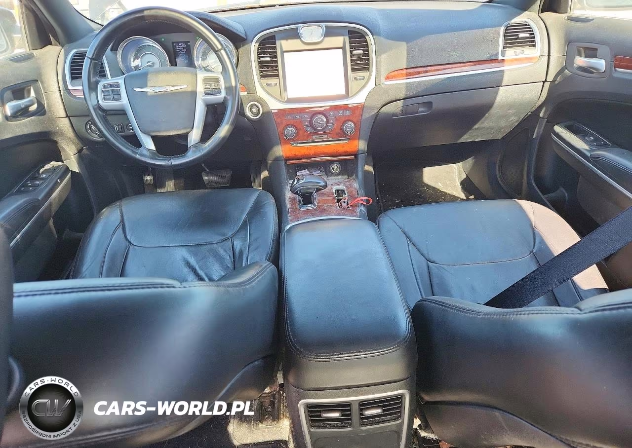 2014 Chrysler 300 VIN:2C3CCAAG8EH182835 - 8