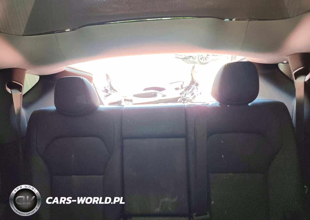 2026 Tesla Model Y VIN:7SAYGDEE1TF373731 - 10
