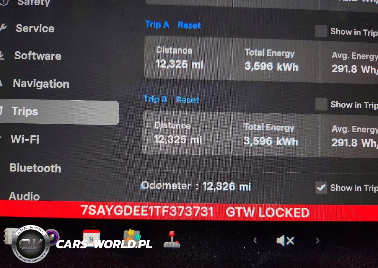 2026 Tesla Model Y VIN:7SAYGDEE1TF373731 - 9