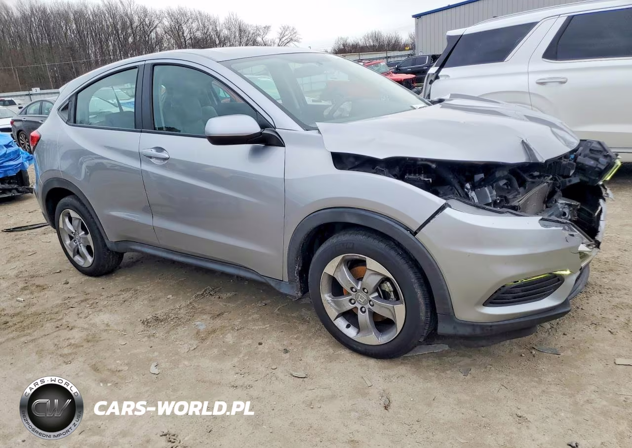 2019 Honda Hr-V Lx VIN:3CZRU6H38KG729675 - 4