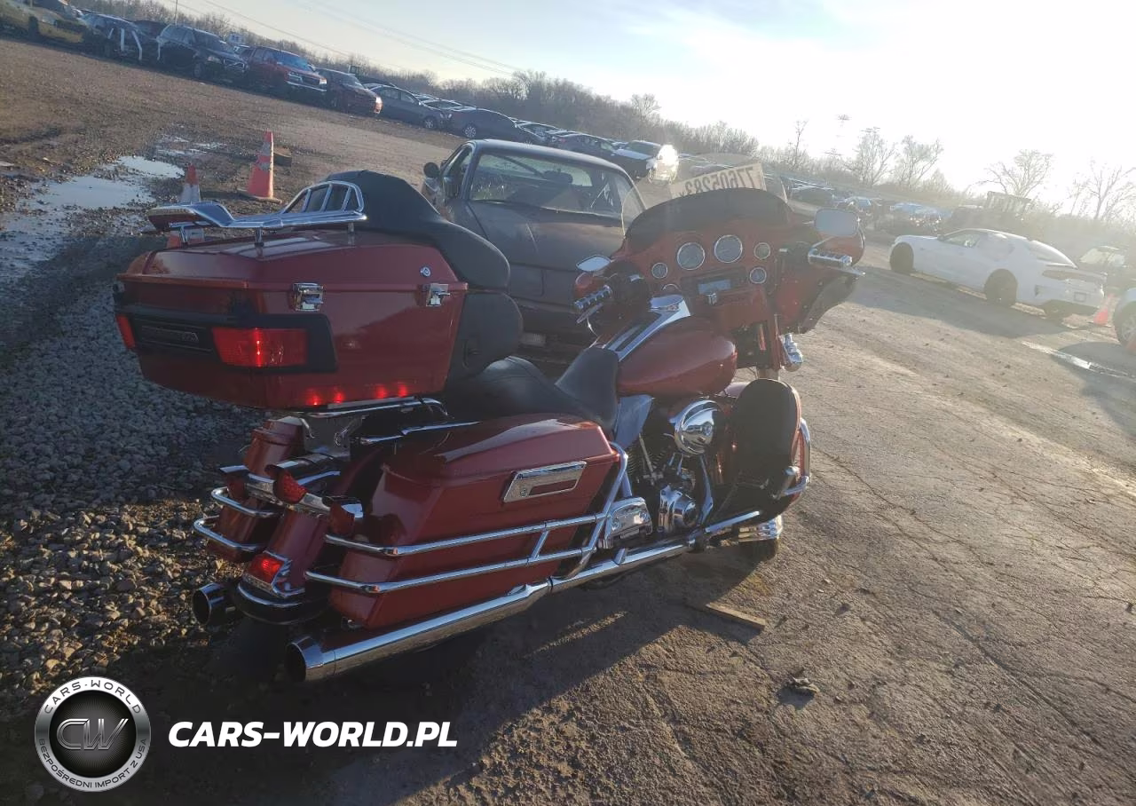 2008 Harley-Davidson Flhtcui VIN:1HD1FC4108Y632452 - 4