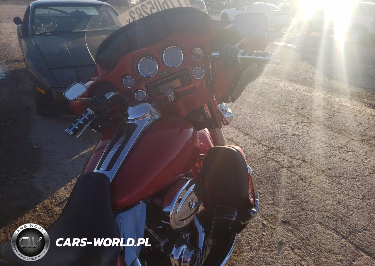 2008 Harley-Davidson Flhtcui VIN:1HD1FC4108Y632452 - 5