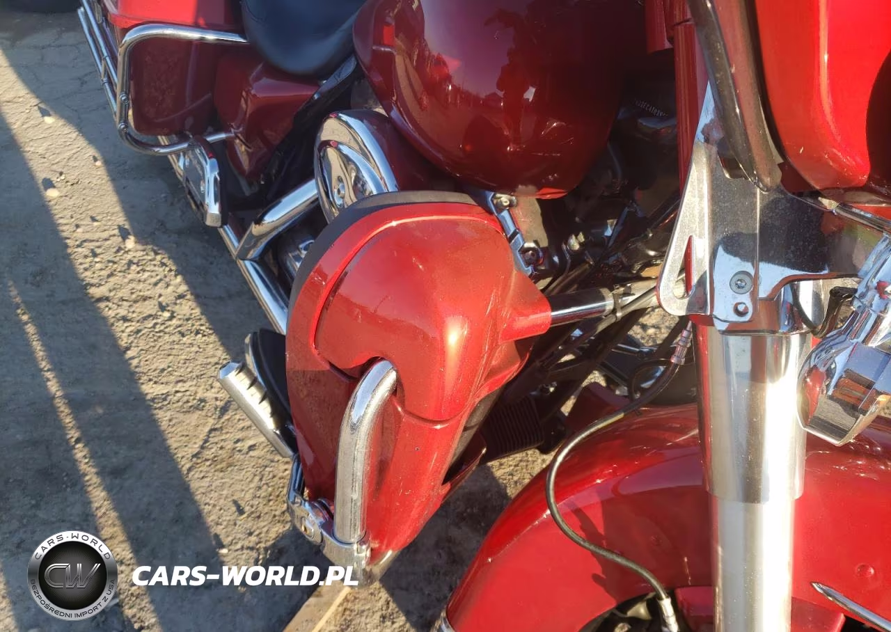 2008 Harley-Davidson Flhtcui VIN:1HD1FC4108Y632452 - 9