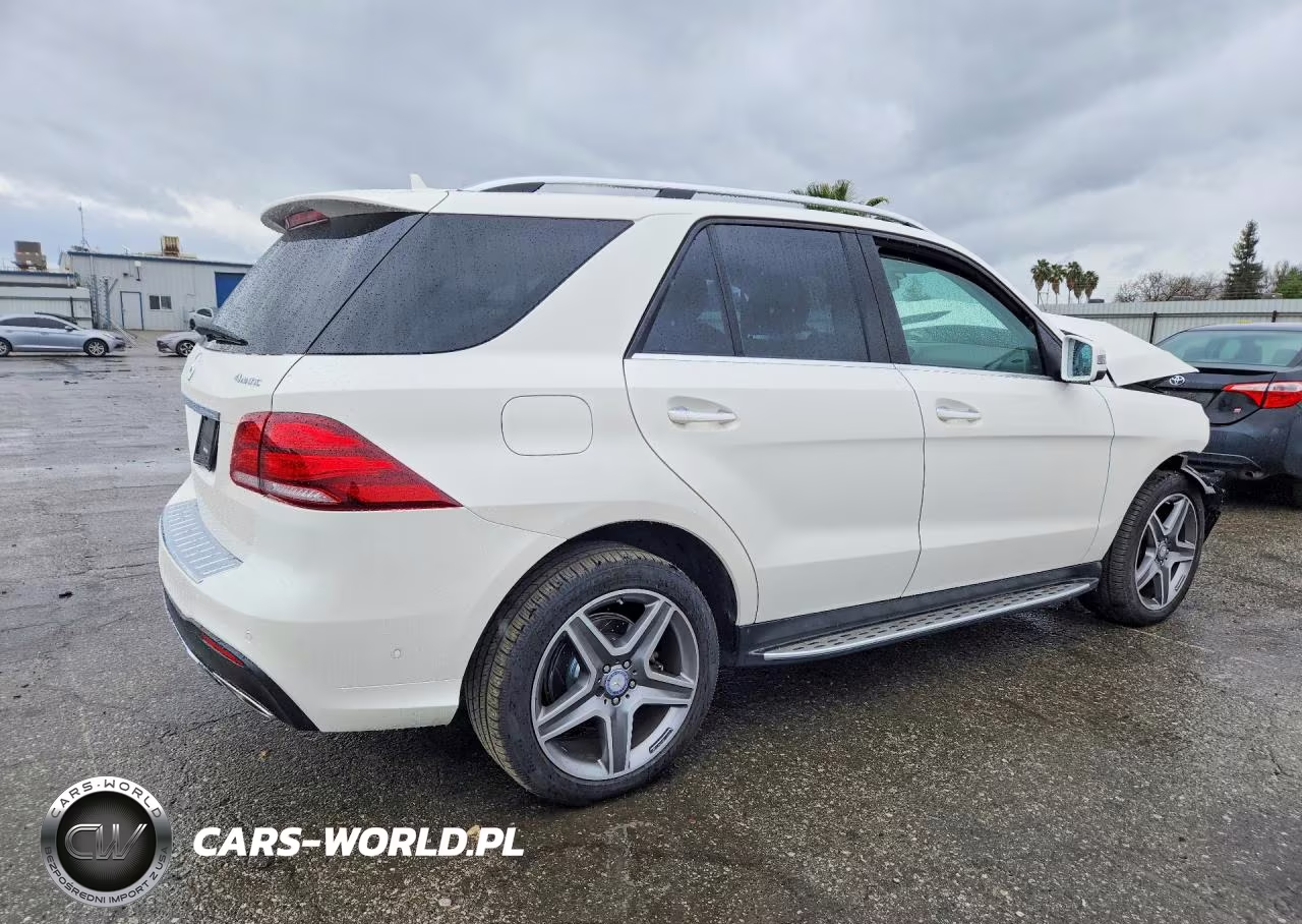 2017 Mercedes-Benz Gle 400 4Matic VIN:4JGDA5GBXHA882928 - 3