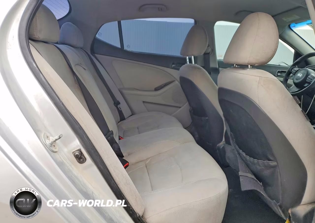 2015 Kia Optima Lx VIN:5XXGM4A71FG392595 - 10