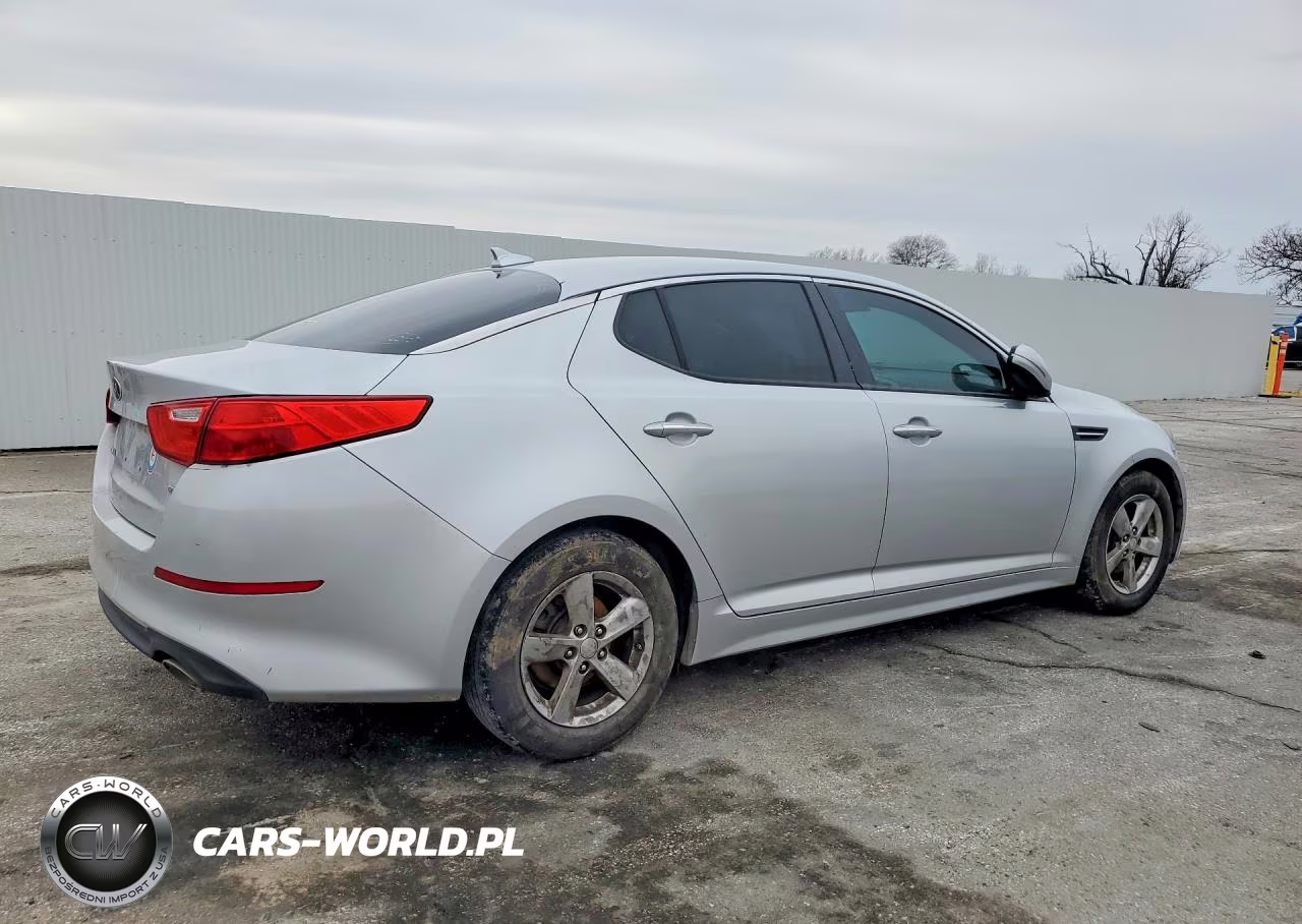 2015 Kia Optima Lx VIN:5XXGM4A71FG392595 - 3