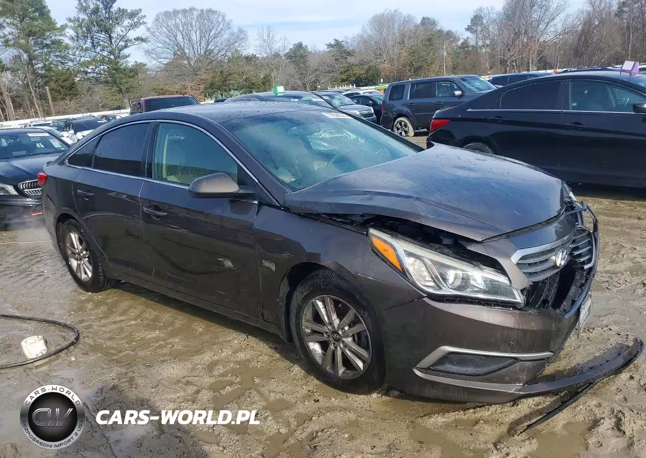2017 Hyundai Sonata Se VIN:5NPE24AF1HH592761 - 4
