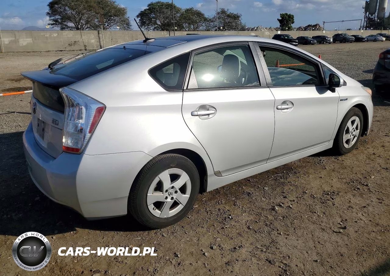 2011 Toyota Prius VIN:JTDKN3DU8B0280309 - 3