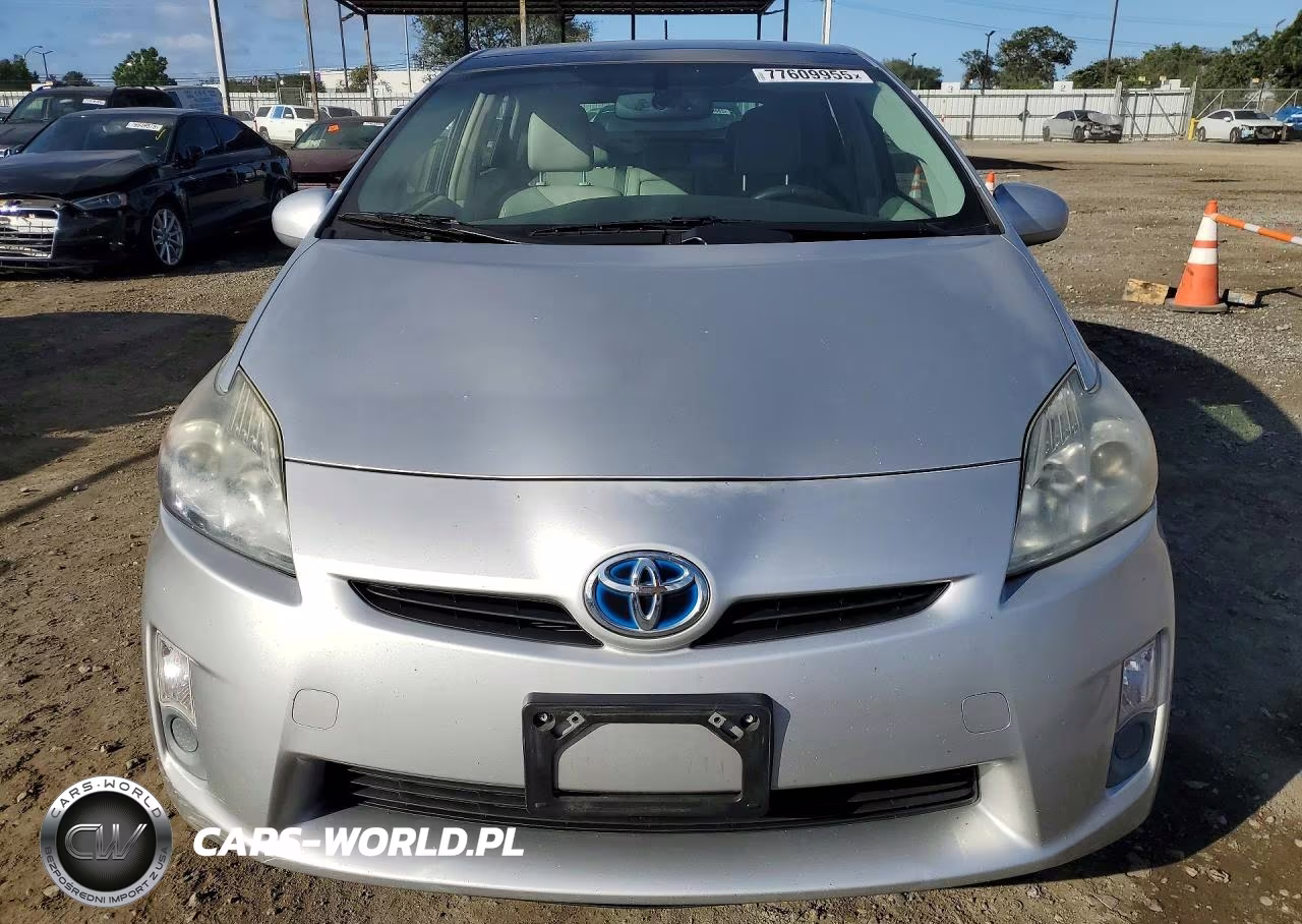 2011 Toyota Prius VIN:JTDKN3DU8B0280309 - 5