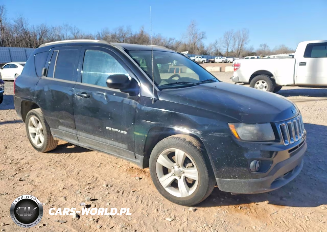 2016 Jeep Compass Sport VIN:1C4NJCBA8GD640681 - 4