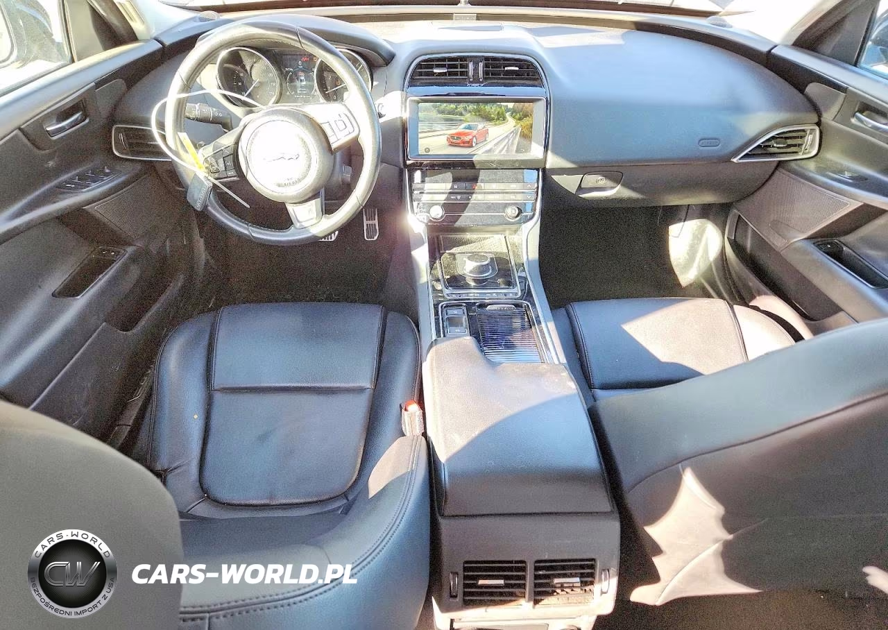 2019 Jaguar Xe VIN:SAJAR4FX1KCP49852 - 8