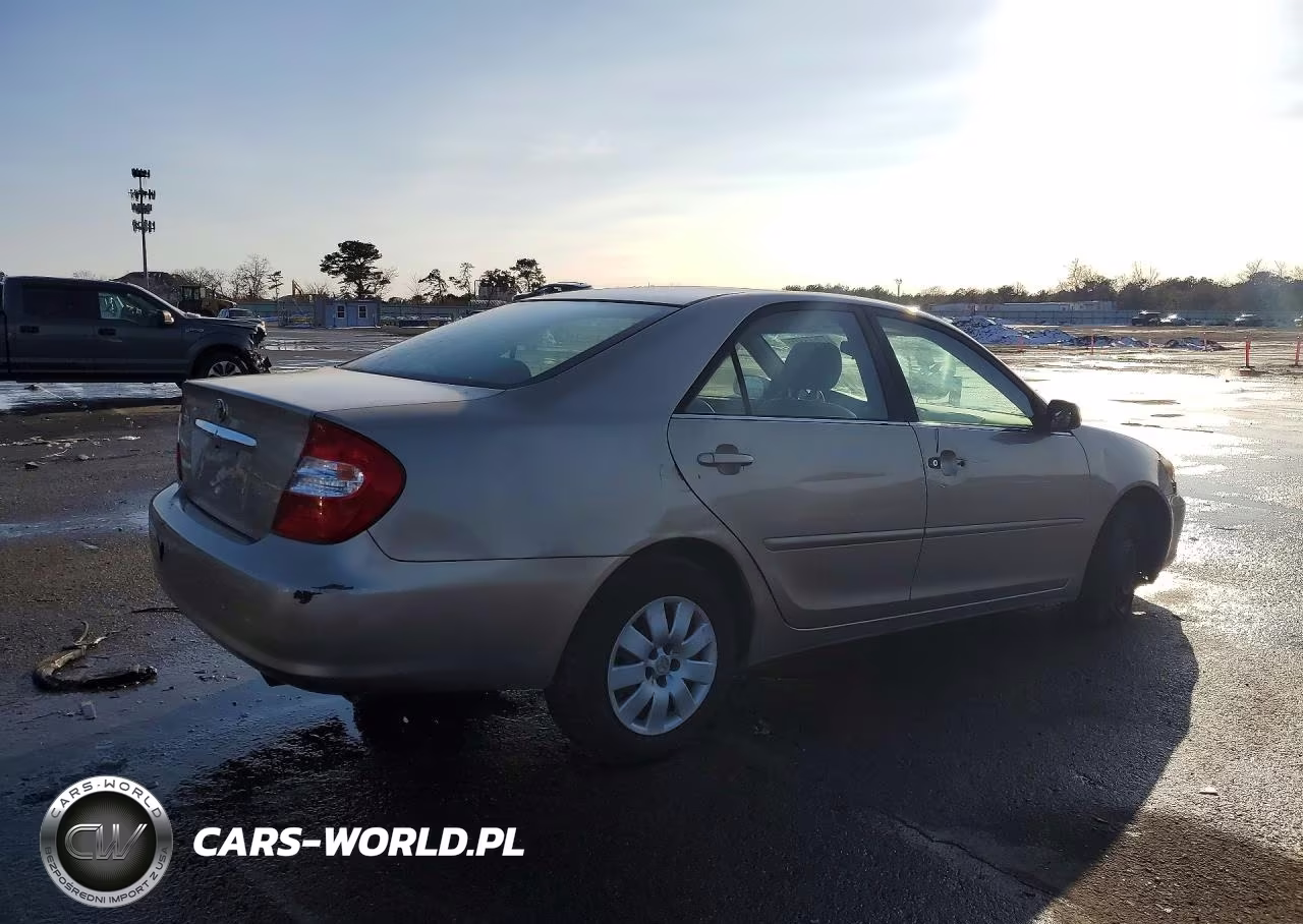 2008 Toyota Camry Le VIN:JTDBE32K430167279 - 3