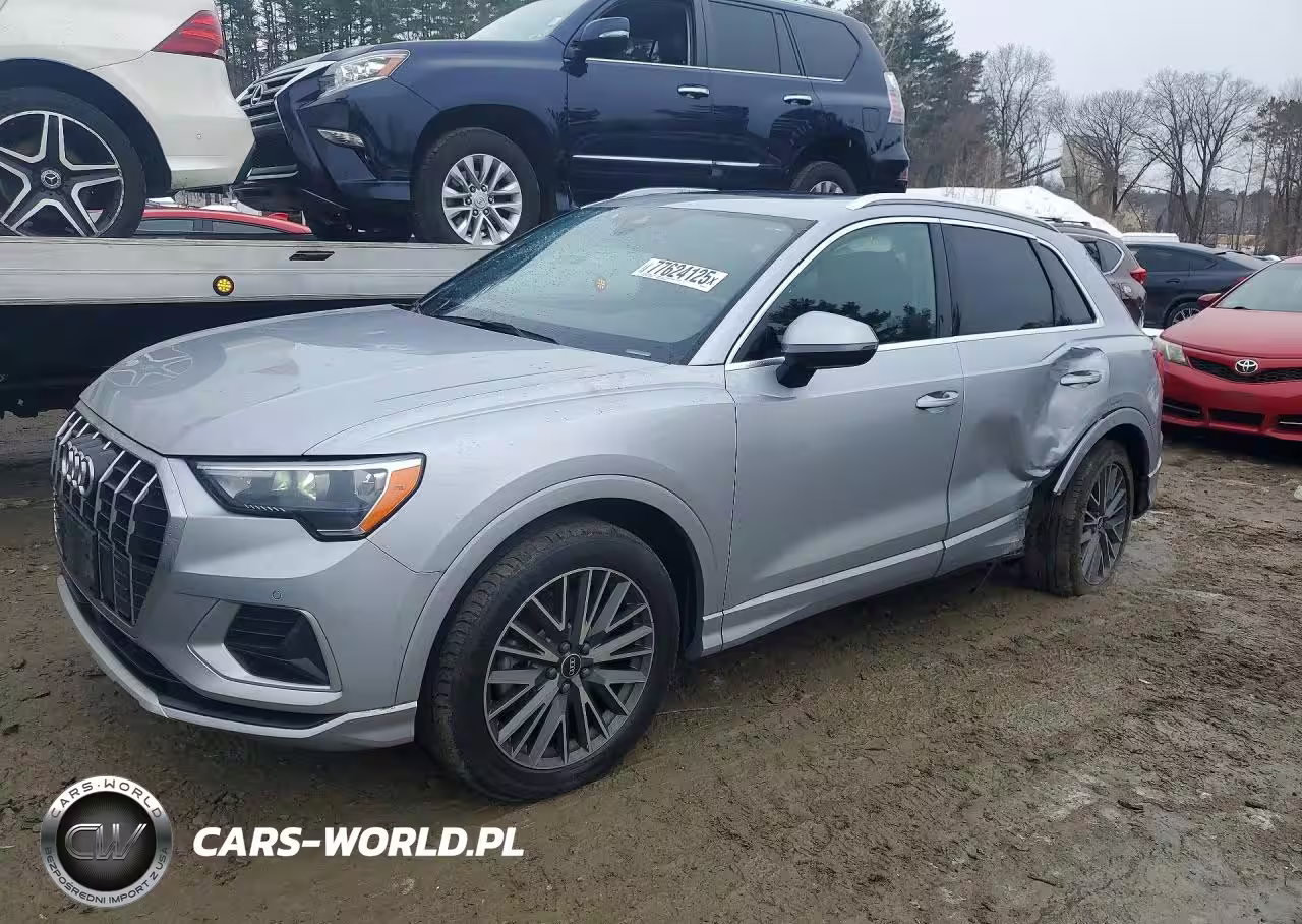 2022 Audi Q3 Premium 40