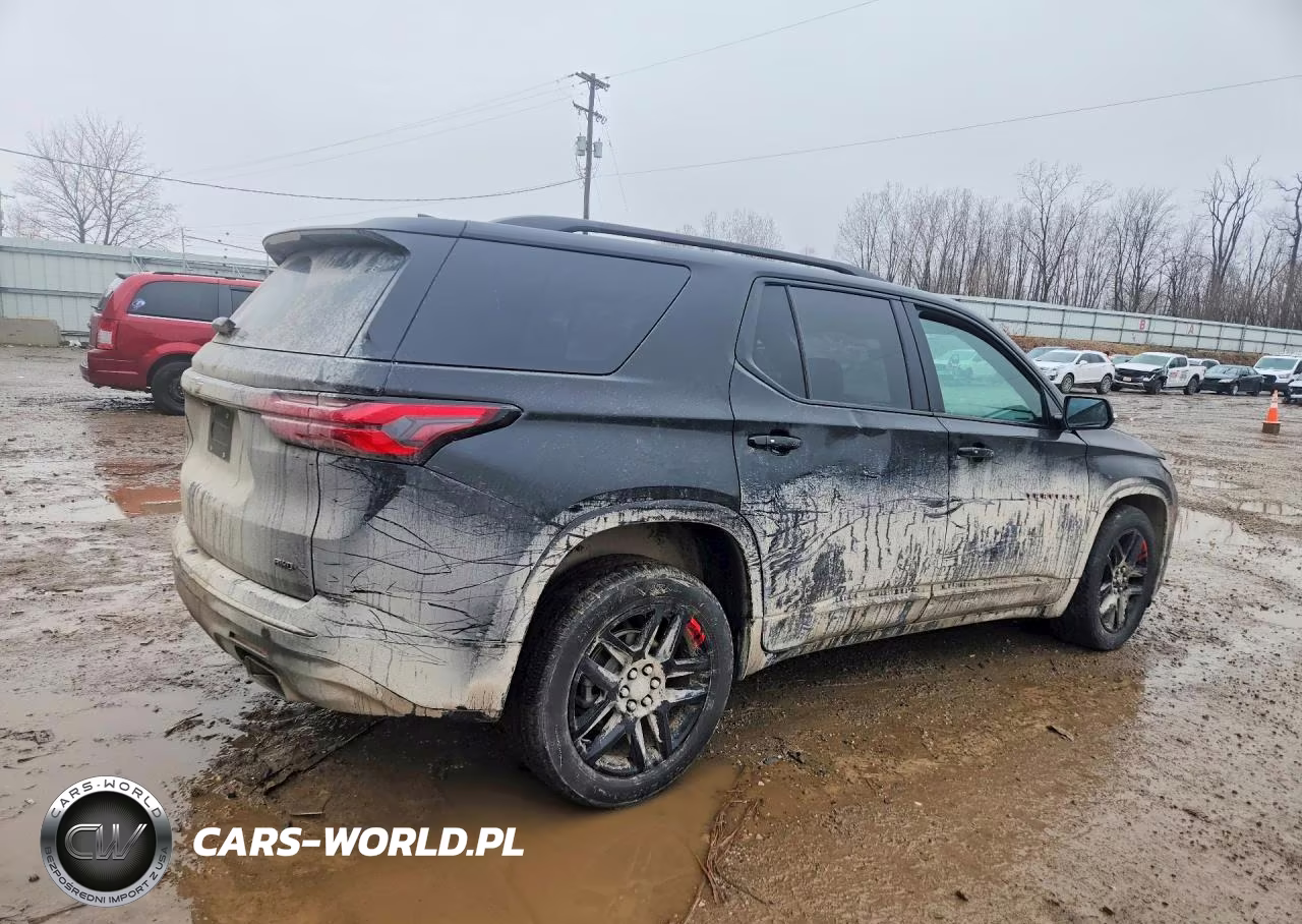 2023 Chevrolet Traverse Premier VIN:1GNEVKKWXPJ297973 - 3