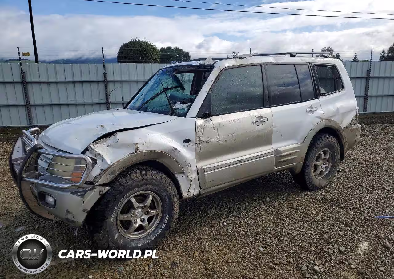 2002 Mitsubishi Montero Limited