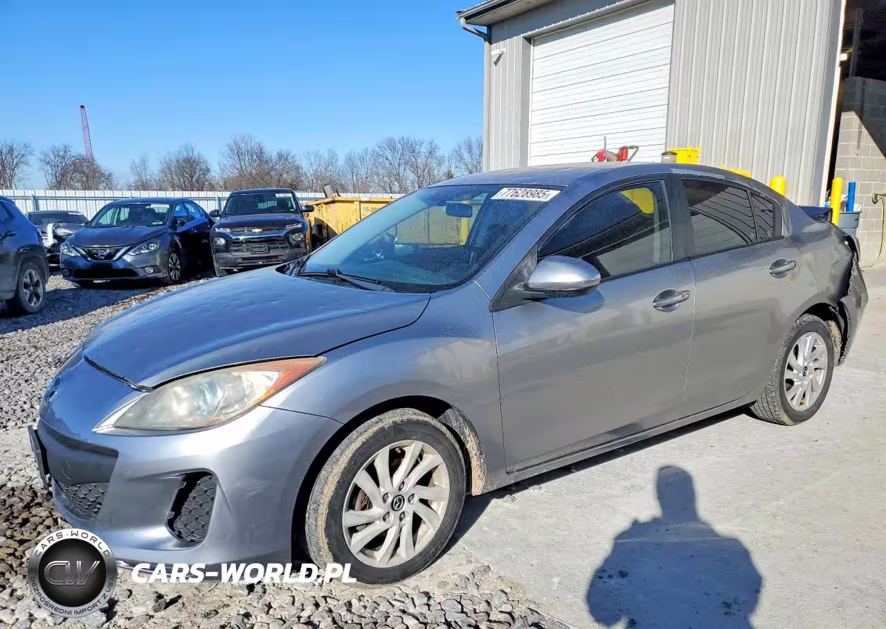 2013 Mazda 3 I