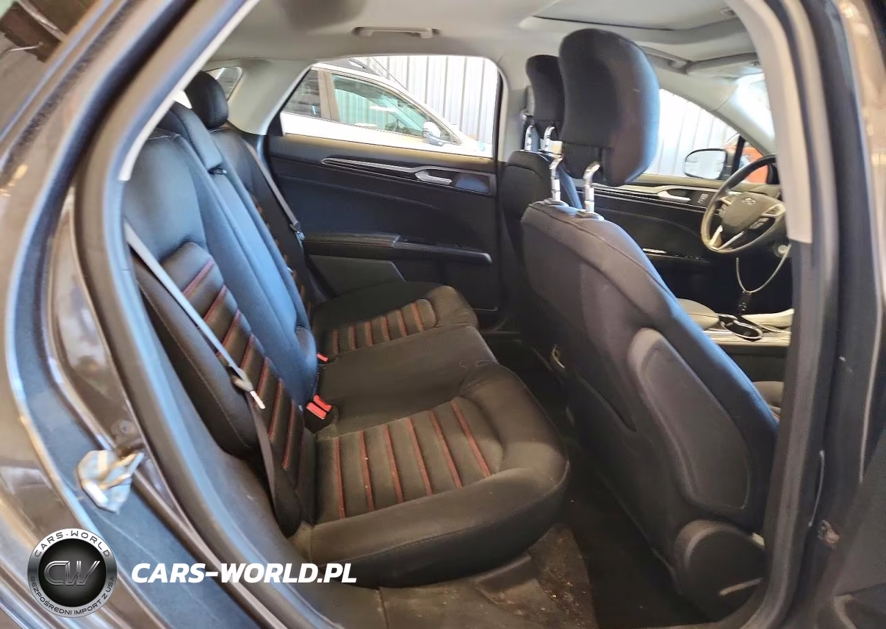 2015 Ford Fusion Se VIN:3FA6P0H7XFR160988 - 10