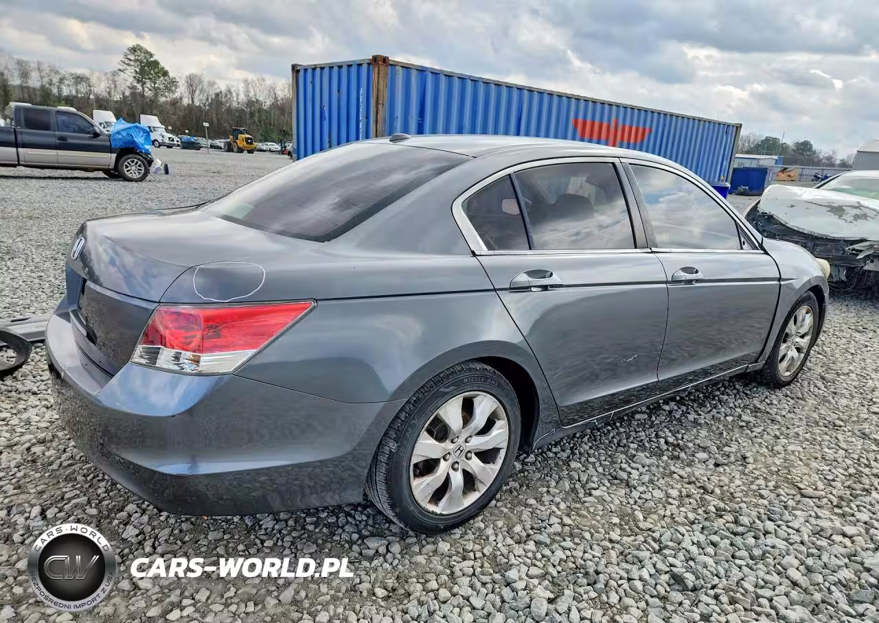 2008 Honda Accord Exl VIN:JHMCP26828C069640 - 3