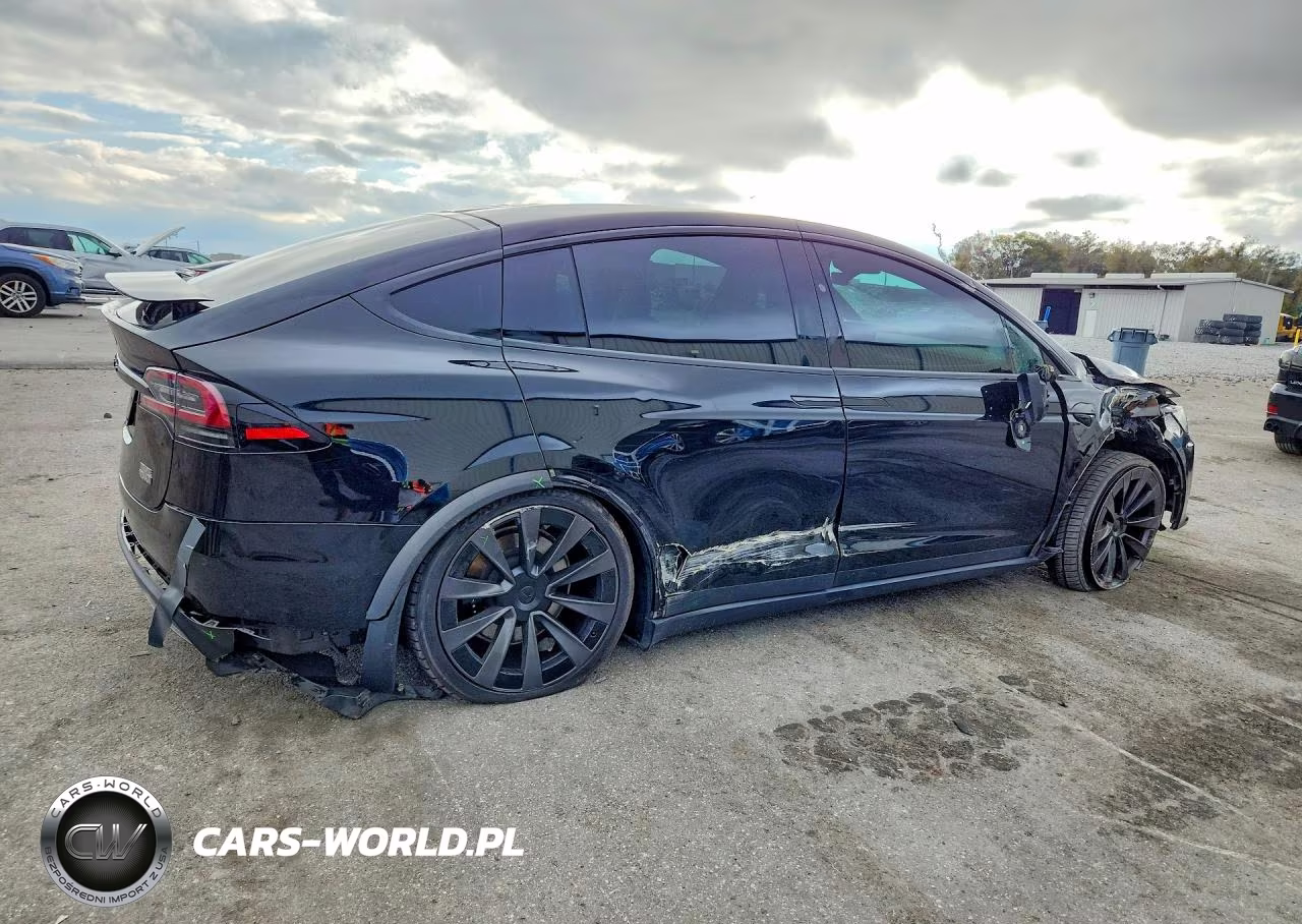 2022 Tesla Model X VIN:7SAXCBE69NF355386 - 3