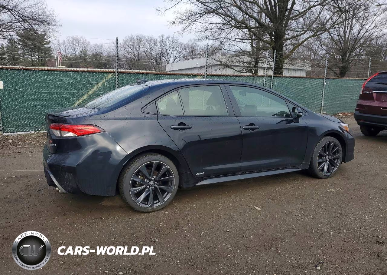2024 Toyota Corolla Le VIN:JTDBDMHEXRJ007145 - 3