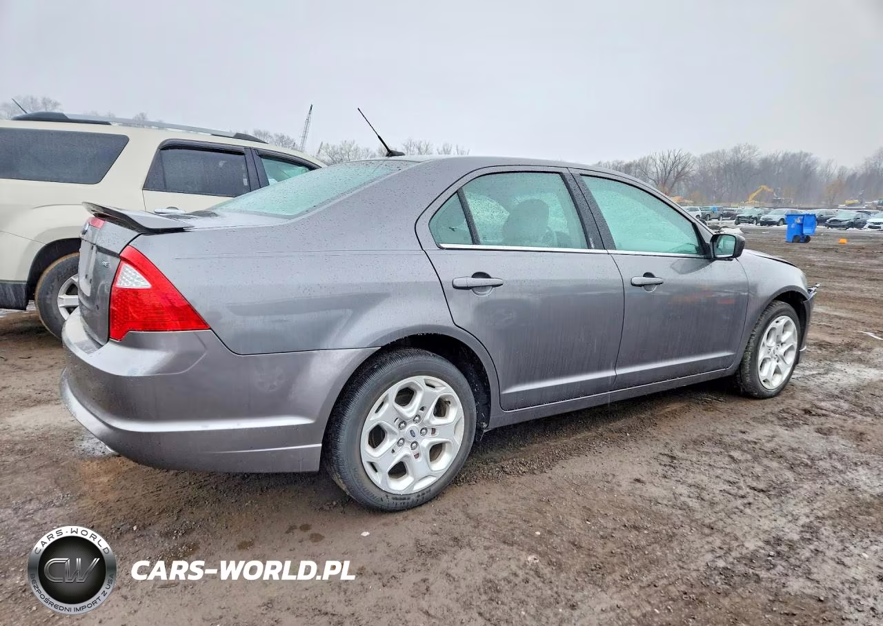2010 Ford Fusion Se VIN:3FAHP0HA9AR201494 - 3