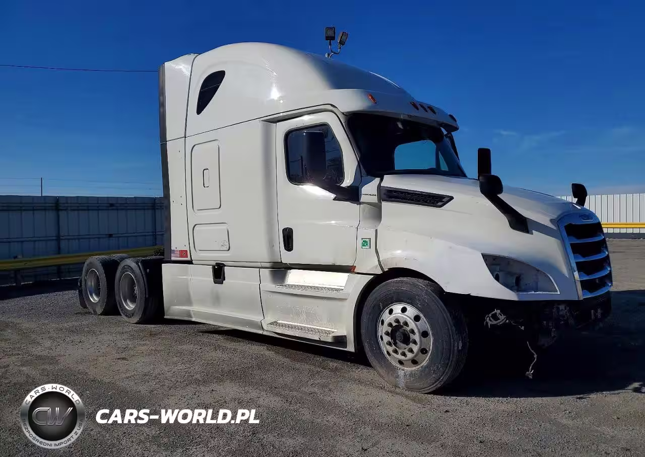 2018 Freightliner Cascadia 126 Semi Truck