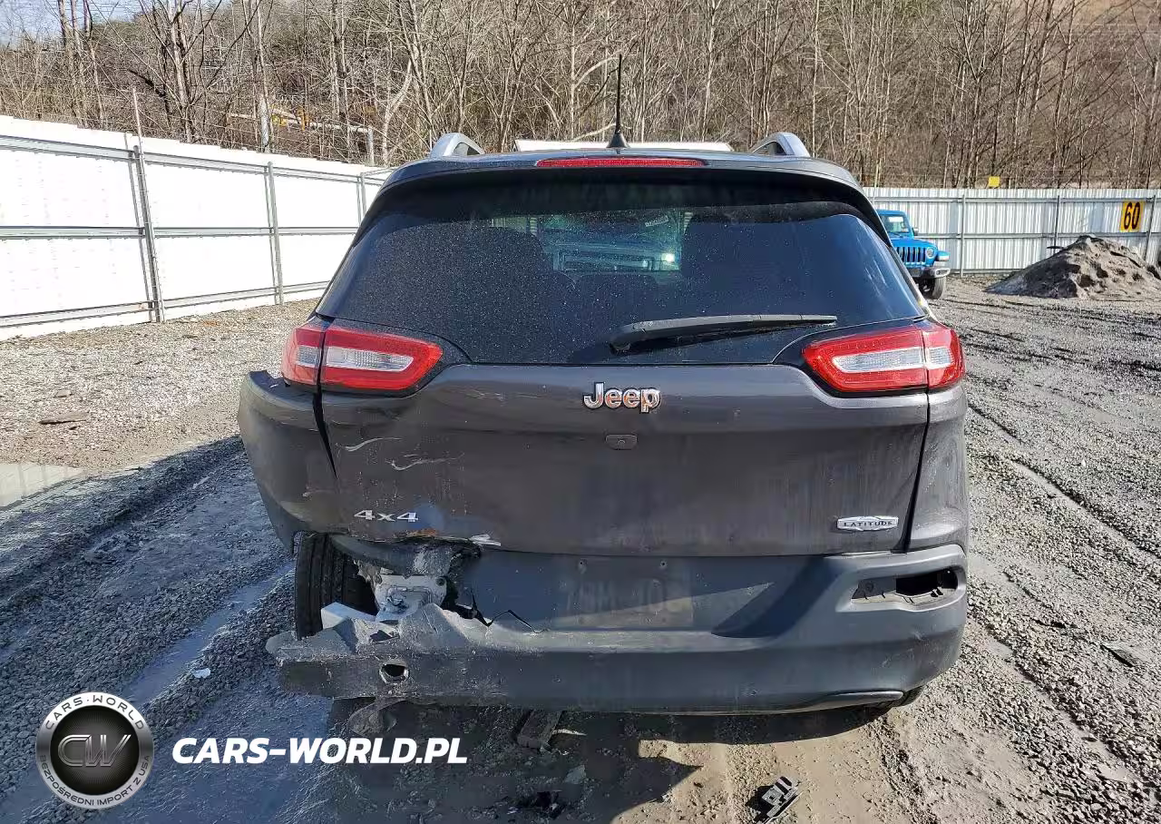 2017 Jeep Cherokee Latitude VIN:1C4PJMCB9HW555764 - 6