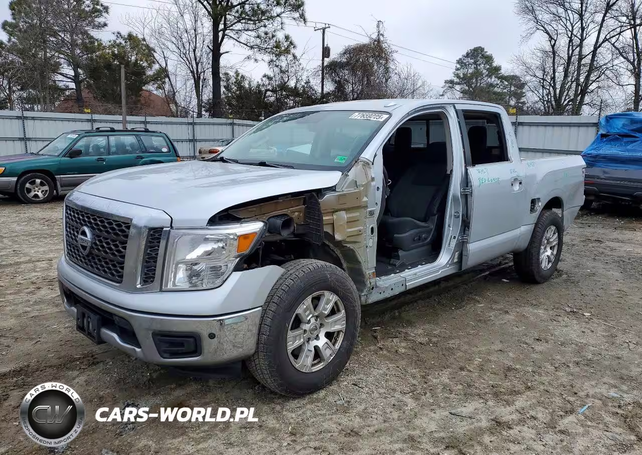 2018 Nissan Titan Sv