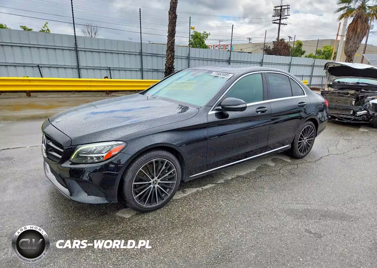 2019 Mercedes-Benz C 300