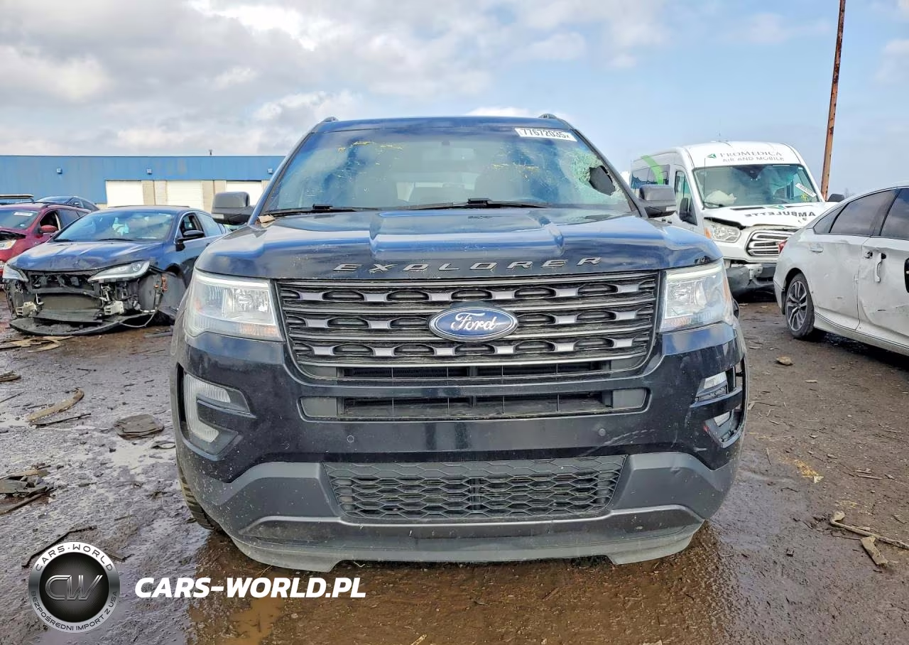 2017 Ford Explorer Xlt VIN:1FM5K7DH3HGD16421 - 5